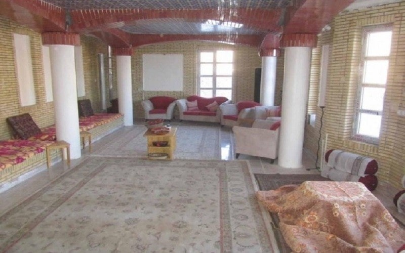 اقامتگاه بوم گردی خانه توریست زواره اصفهان