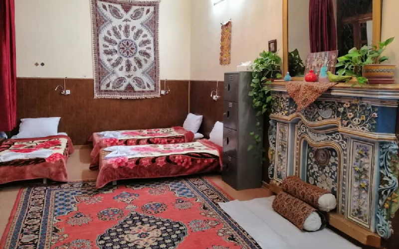 اقامتگاه بوم گردی نارگل اصفهان