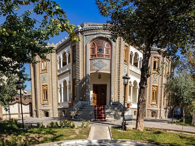 خانه های تاریخی تهران | ۱۰ بنای باستانی زیبا در پاییز