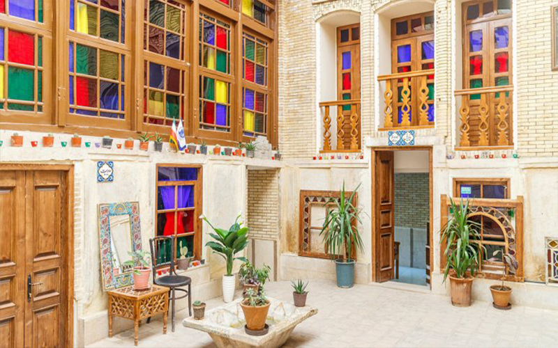 اقامتگاه سنتی پنج دری شیراز
