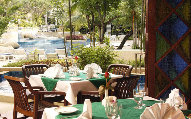 هتل The Royal Paradise Hotel and Spa Phuket