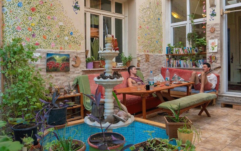 هتل Lotus Garden Hostel Izmir