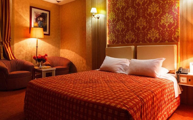 هتل عالی قاپو اصفهان