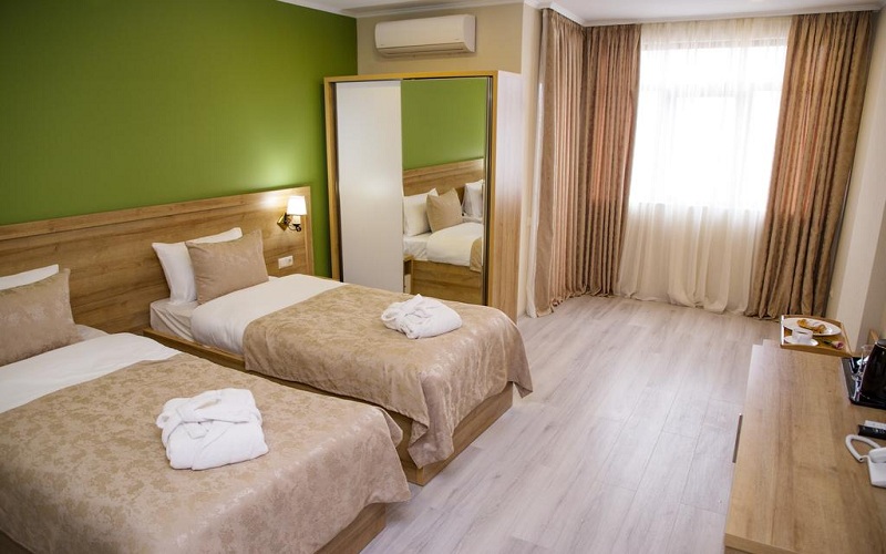 هتل Aqua Batumi Hotel & Apartments