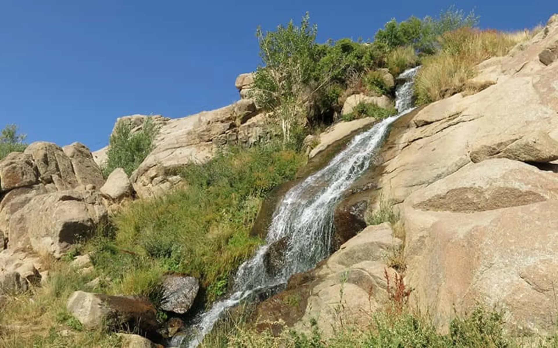 دشت میشان کجاست؟ | مسیر دسترسی و تفریحات میدان میشان