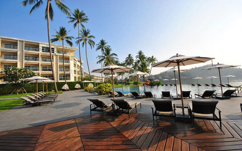 هتل Crowne Plaza Panwa Beach Phuket