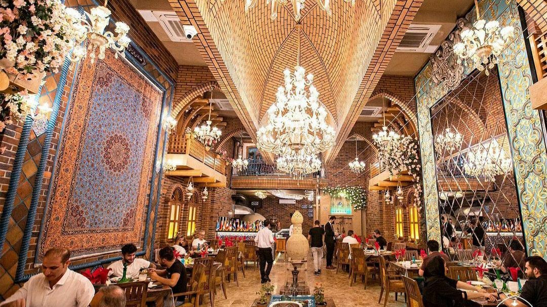 بهترین رستوران با موسیقی زنده تهران | معرفی ۹ رستوران با موسیقی