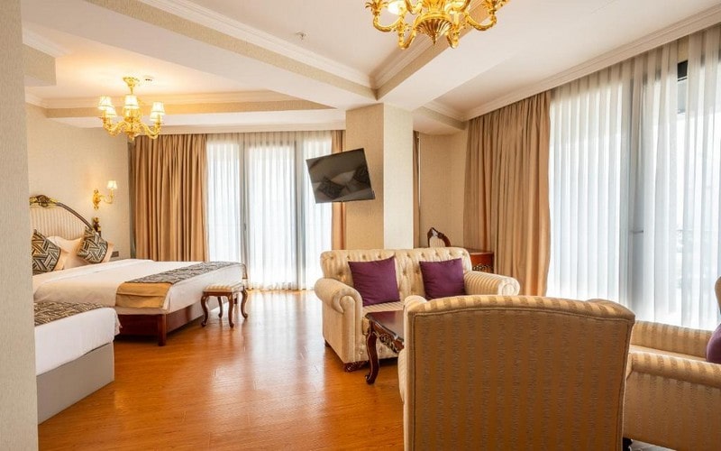 هتل Panorama Lisi Grand Hotel Tbilisi