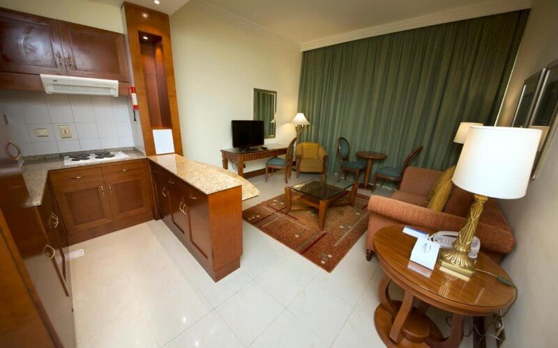هتل City Seasons Suites Dubai