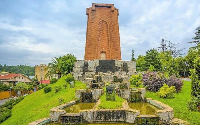 جاهای دیدنی لاهیجان | ۱۸ دیدنی برای جوانان و خانواده ها