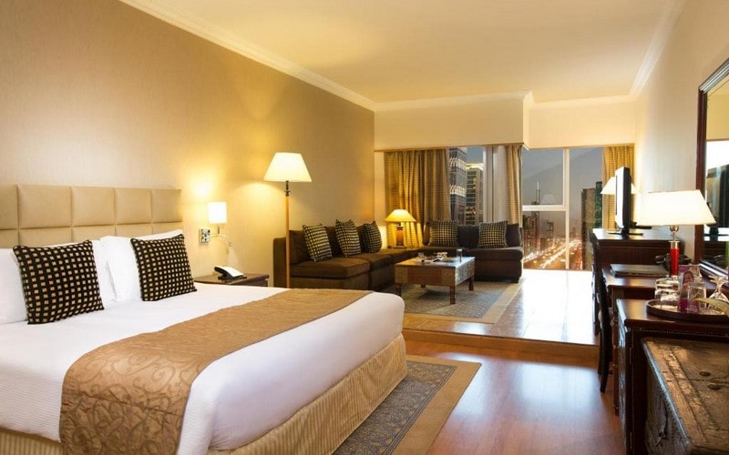 هتل Crowne Plaza Dubai Sheikh Zayed