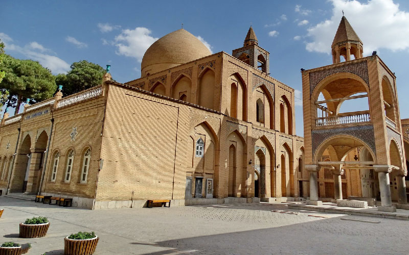 جاهای دیدنی اصفهان | لیست جاهای دیدنی اصفهان به همراه آدرس، ساعت بازدید و تصاویر