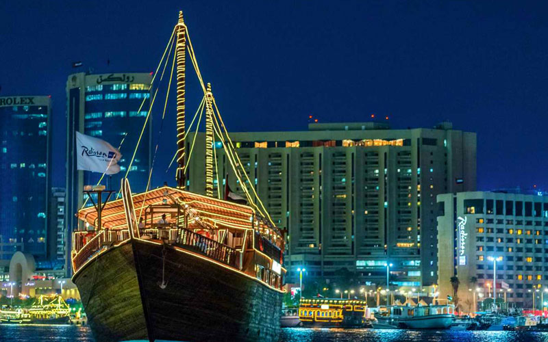 رستوران کشتی عربی المنصور دبی