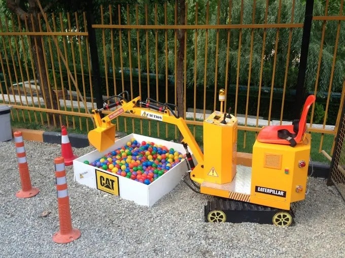 شهربازی بیلینو کجاست و چه امکاناتی دارد؟