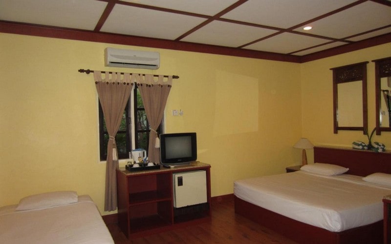 هتل Sunset Beach Resort Langkawi