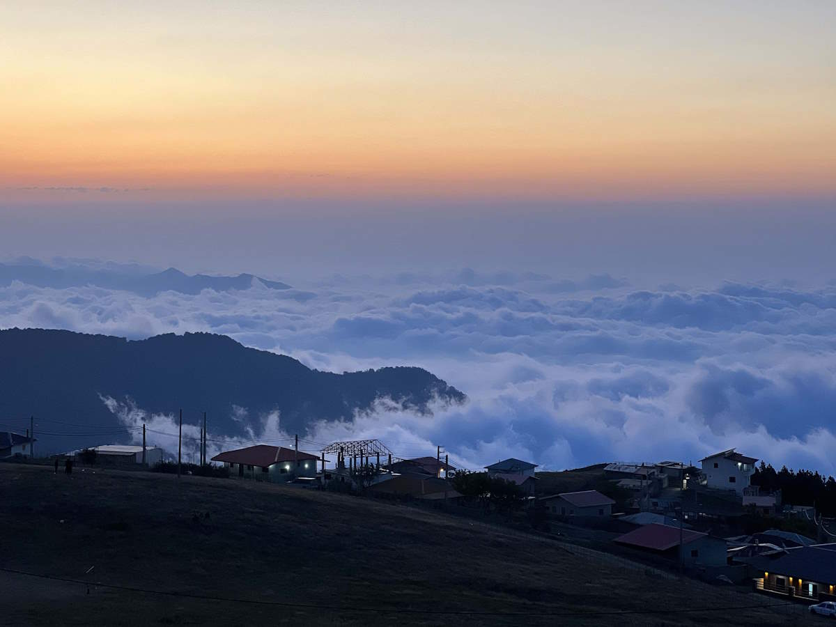 جاهای دیدنی چابکسر | جایی که ارتفاعات و دریا به هم می رسند