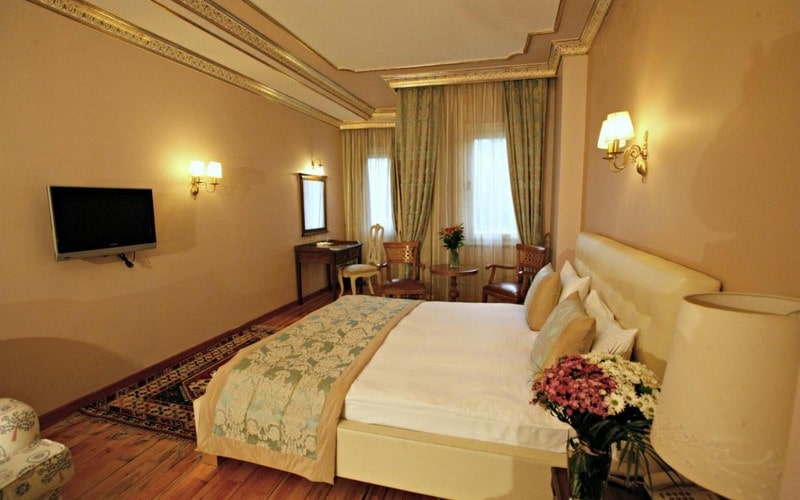 هتل Hotel Uyan Istanbul