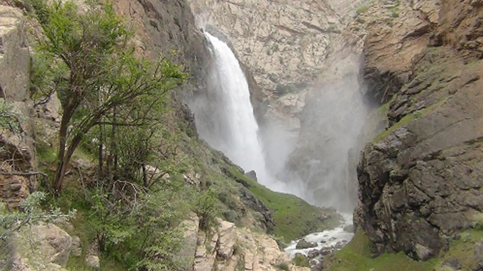 بلندترین آبشار ایران کدام است؟ | ۱۶ آبشار بلند ایران