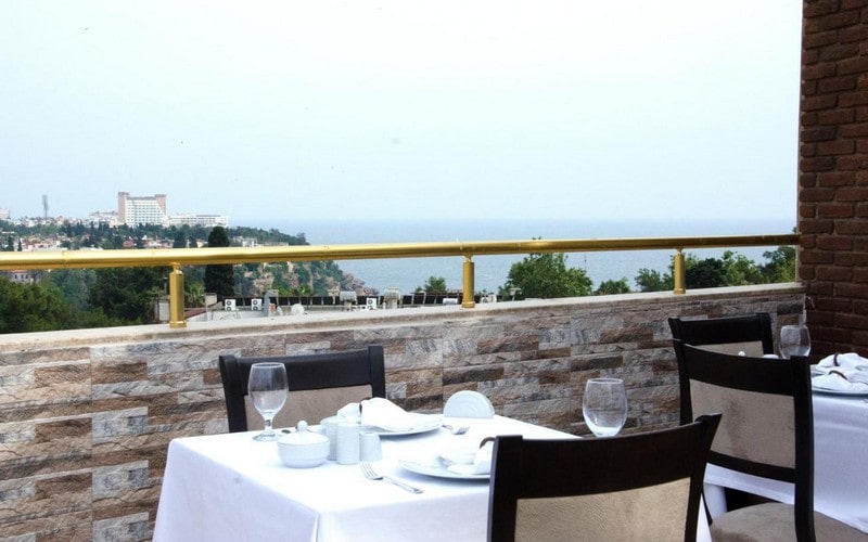 هتل Ayhan Hotel Antalya