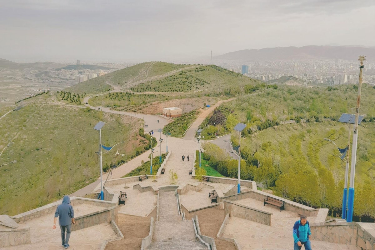 معرفی بهترین پارک های تبریز | پارک های تاریخی تا بوستان های جنگلی تبریز