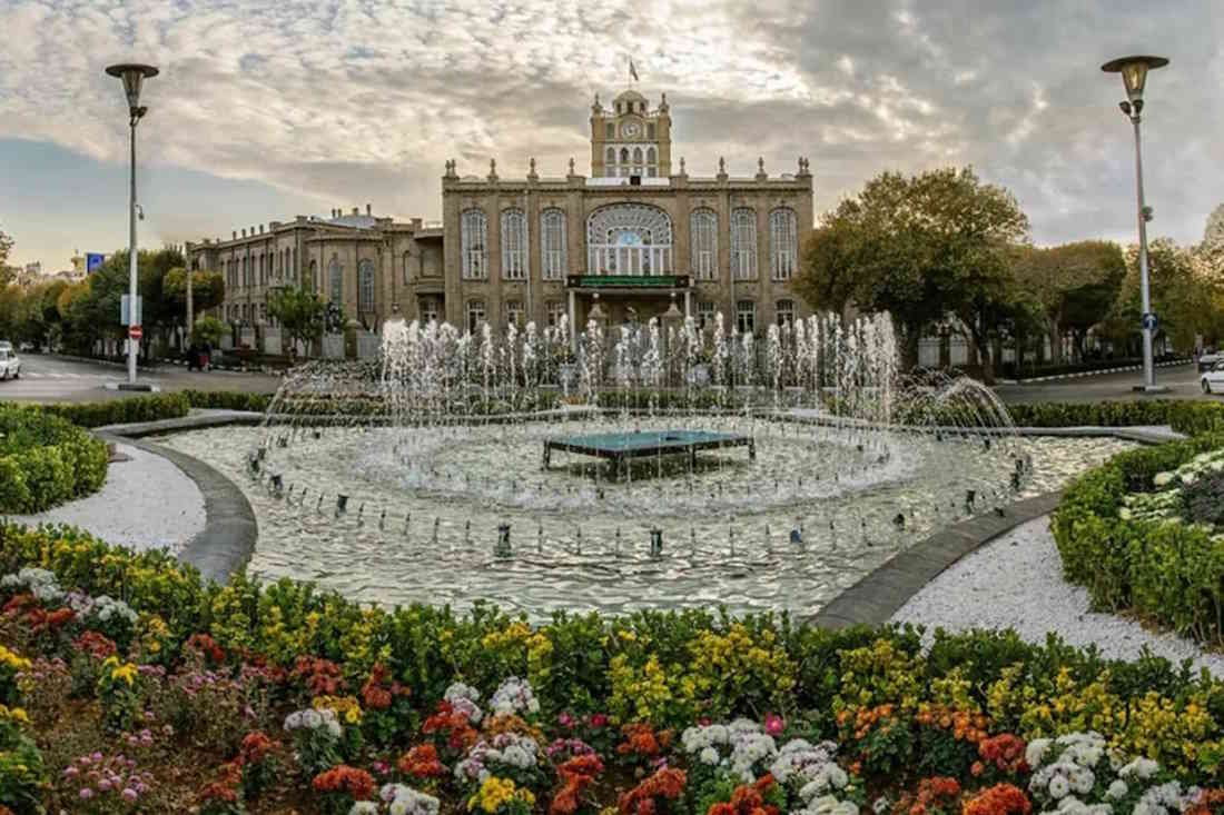 میدان ساعت تبریز