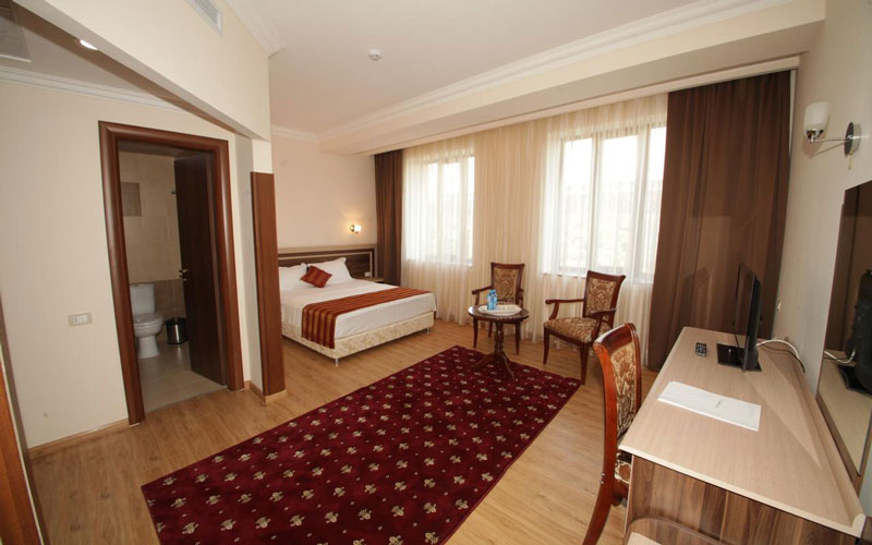 هتل Artsakh Hotel Yerevan
