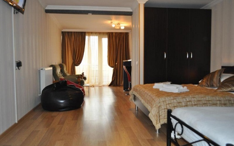 هتل Hotel Your Comfort Tbilisi