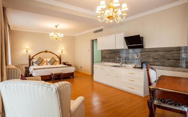 هتل Panorama Lisi Grand Hotel Tbilisi