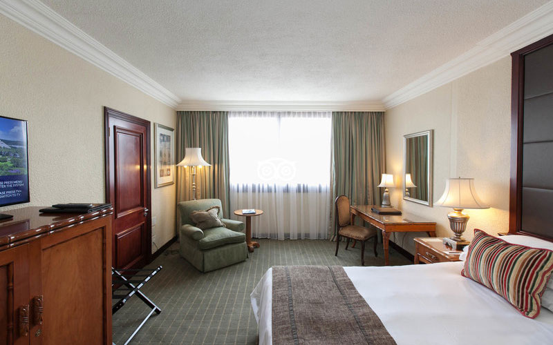 هتل The Cascades Hotel at Sun City Resort