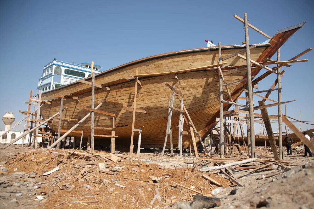 جاهای دیدنی بندر کنگ | ۱۴ جای دیدنی در شهر بادگیرهای سنتی