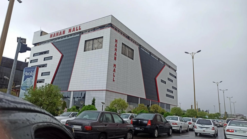 مراکز خرید انزلی از لوکس تا ارزان قیمت، از مرکز شهر تا بازارهای ساحلی