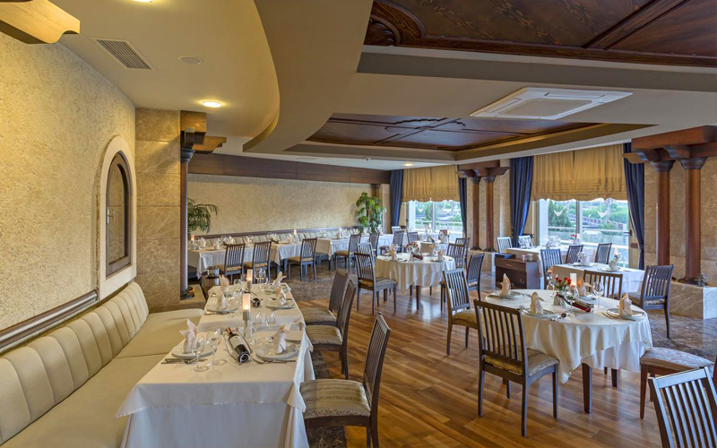 هتل Royal Wings Hotel Antalya