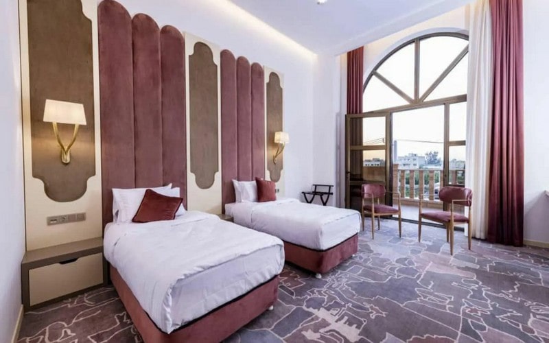 هتل سیب و نار یزد