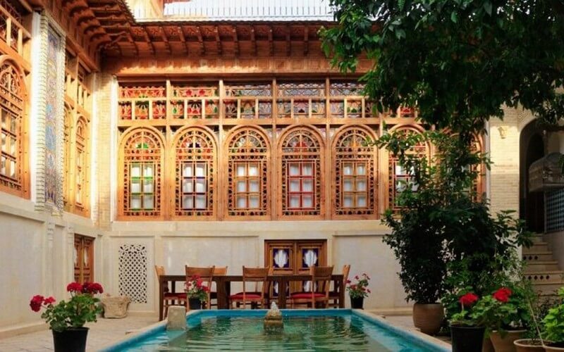 اقامتگاه سنتی ایران مهر شیراز