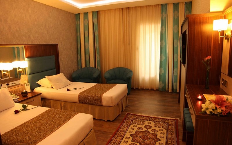 هتل عالی قاپو اصفهان