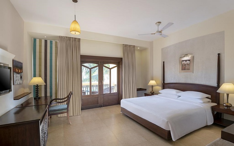 هتل Country Inn & Suites by Radisson, Goa Candolim