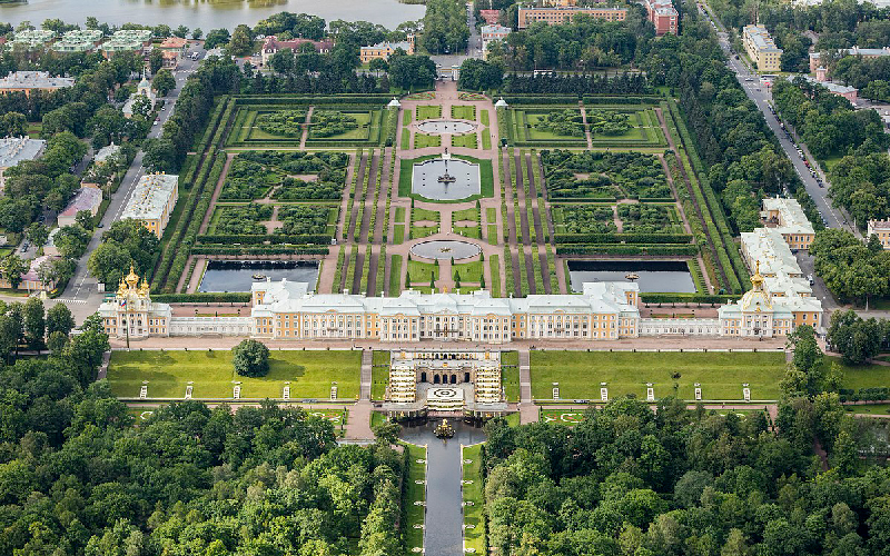 کاخ پتر هوف سن پترزبورگ