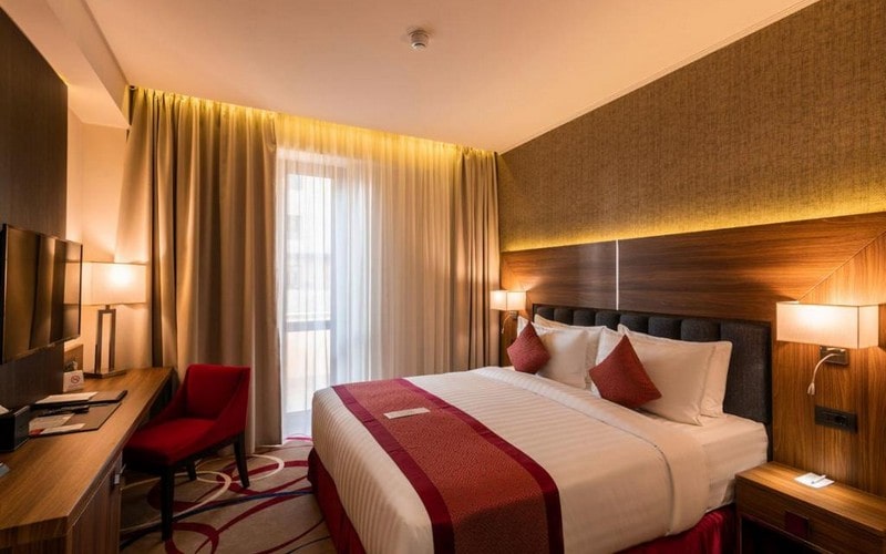 هتل Ramada Hotel & Suites by Wyndham Yerevan