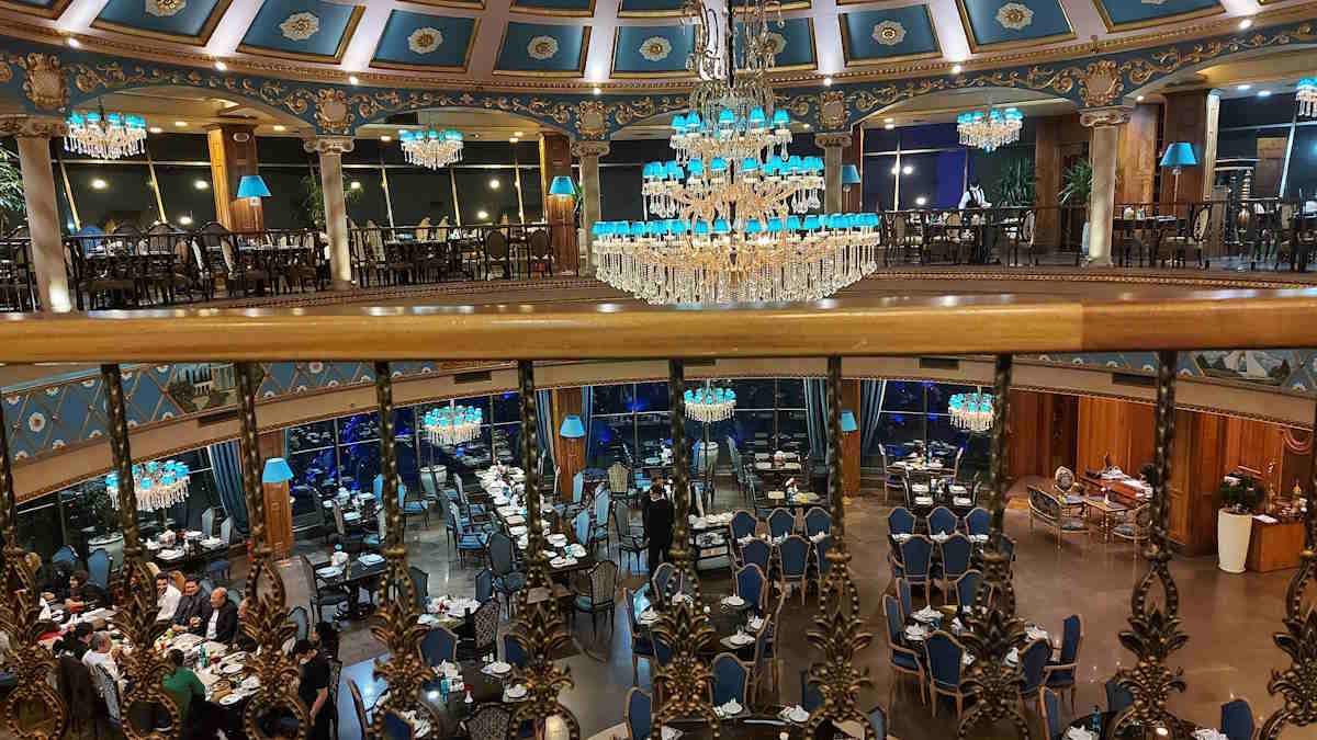 صبحانه سلف سرویس در تهران کجا بریم؟