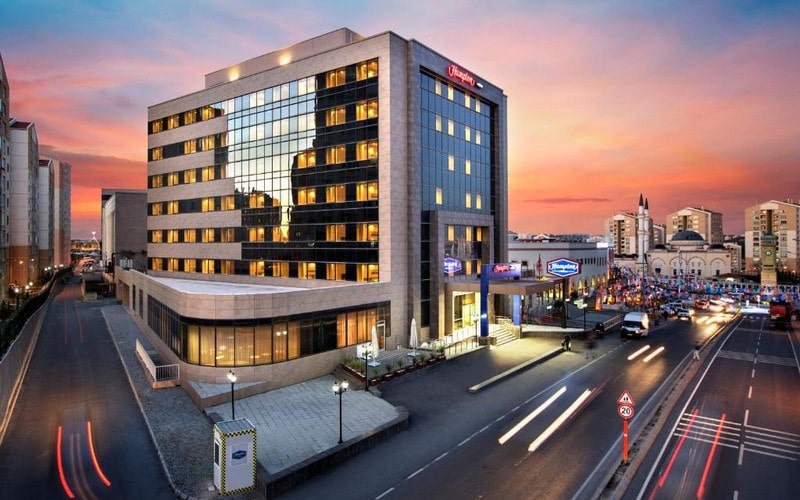 هتل Hampton by Hilton Istanbul Kayasehir