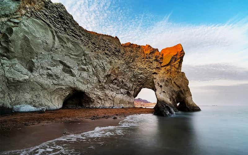 جزیره هرمز کجاست؟ | سفر به جزیره هرمز