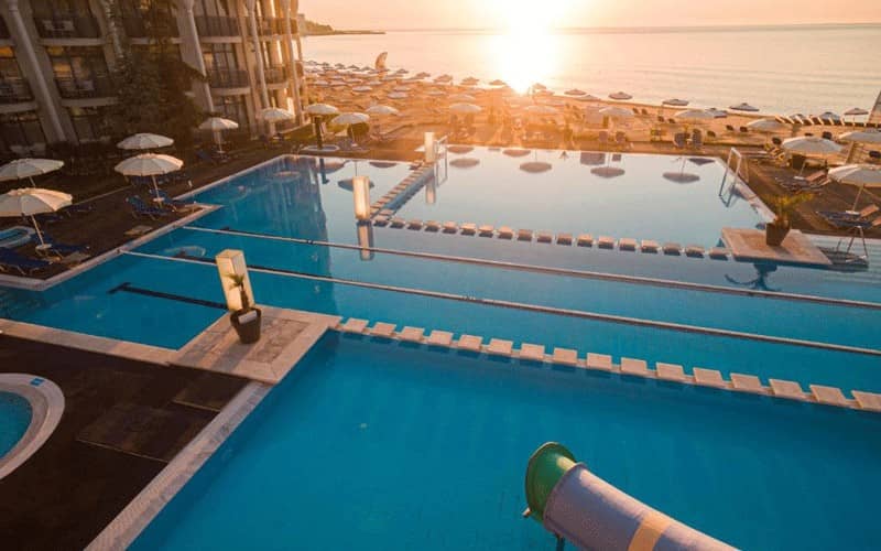هتل Azalia Beach Hotel Balneo & SPA Varna