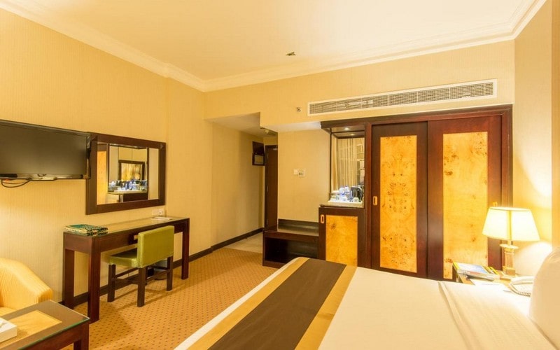 هتل Muscat Caesar Hotel