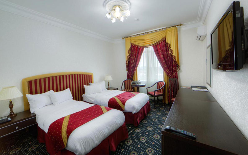 هتل Moscow Holiday Hotel