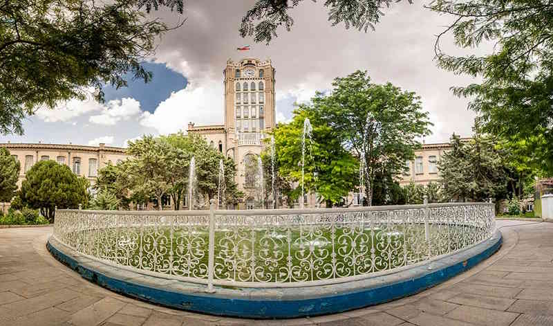 میدان ساعت تبریز