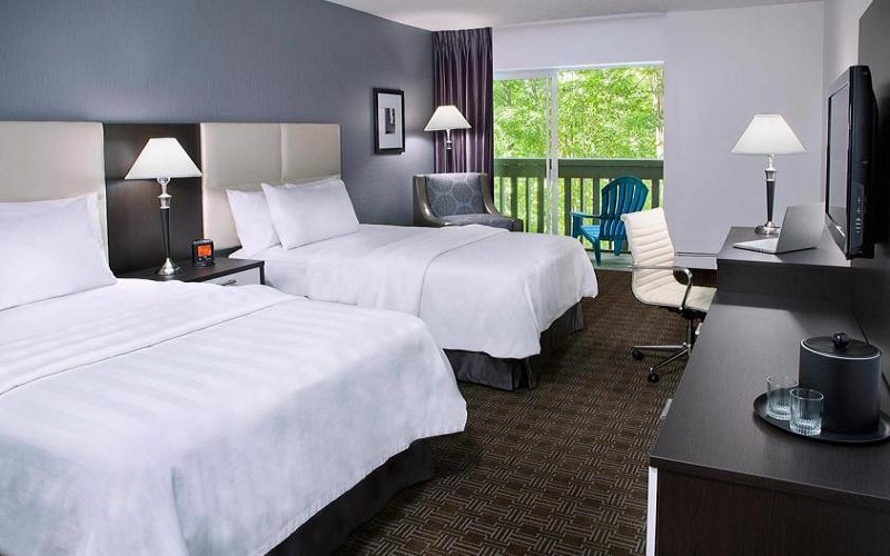 هتل Toronto Don Valley Hotel and Suites