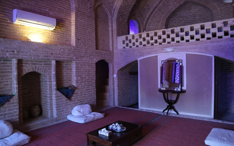 هتل کاروانسرای عباسی کوه پا نایین اصفهان