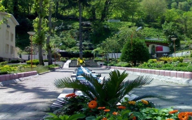 هتل فجر آبشار لاهیجان