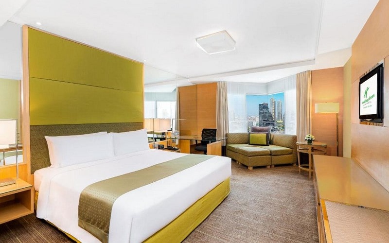 هتل Holiday Inn Bangkok Silom