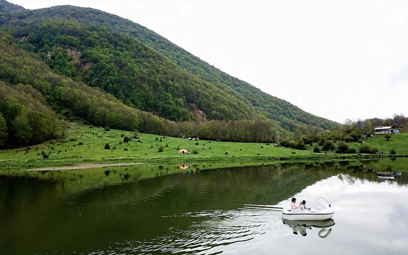 دریاچه ویستان کجاست؟ مسیر دسترسی، تفریحات و جاهای دیدنی
